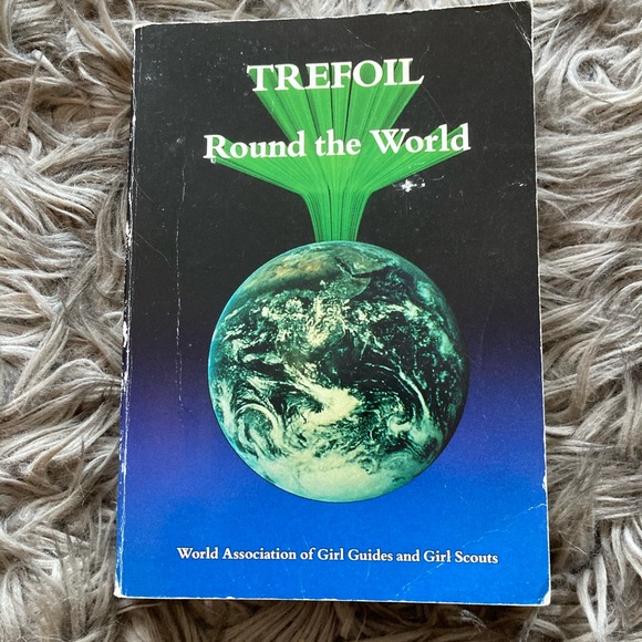 Girl Guides book - Picture 1 of 5